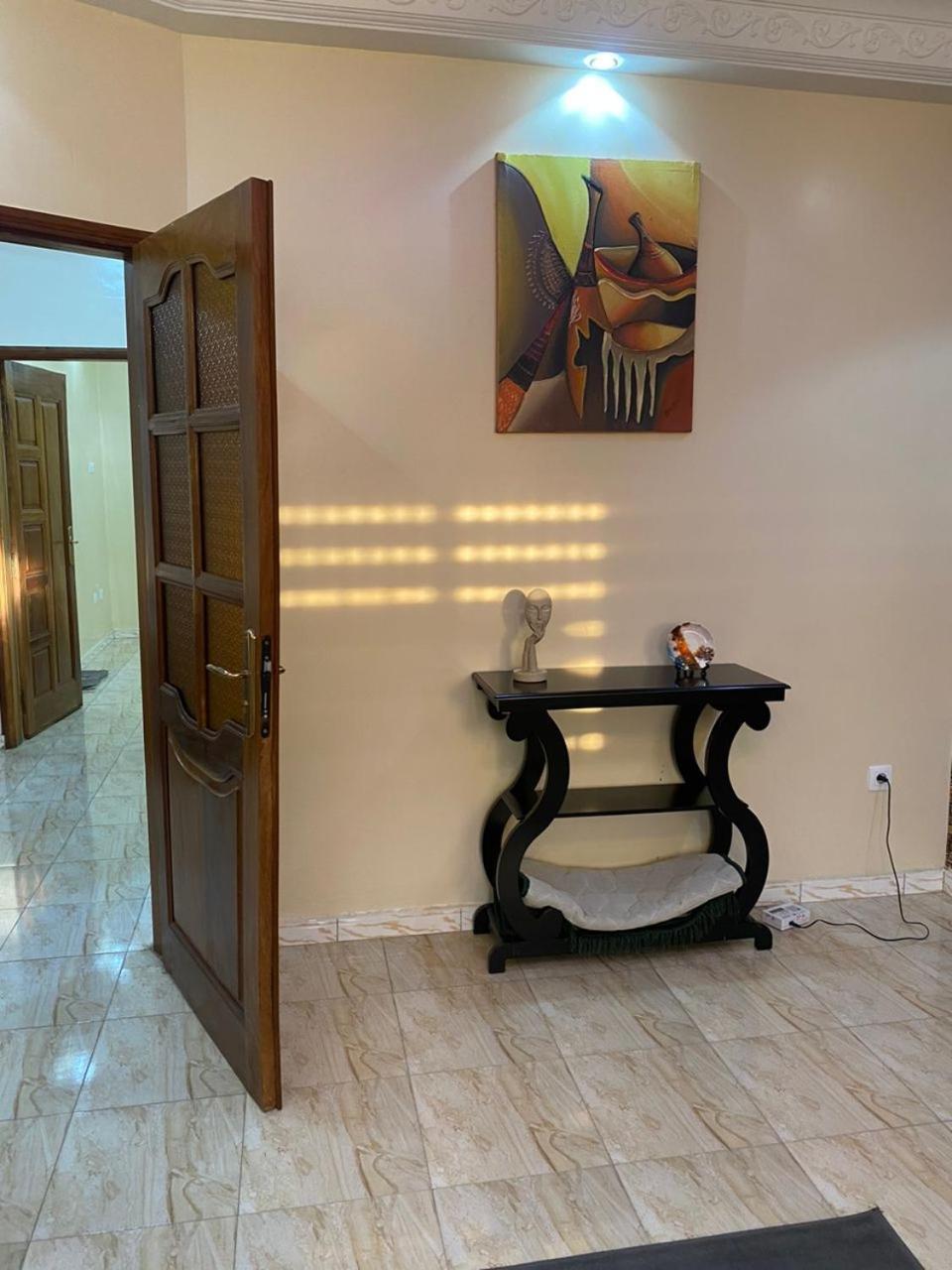 Residence Adja Binta Kane Sour Ντακάρ Εξωτερικό φωτογραφία