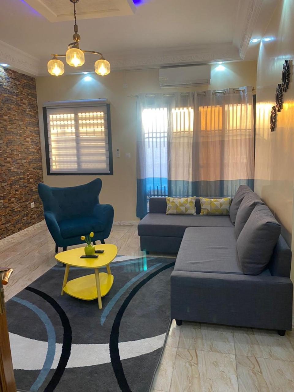 Residence Adja Binta Kane Sour Ντακάρ Εξωτερικό φωτογραφία