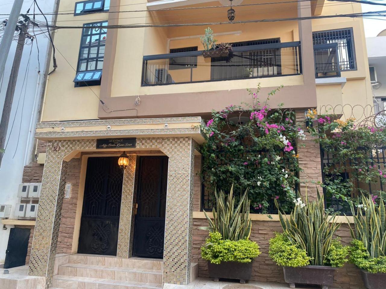 Residence Adja Binta Kane Sour Ντακάρ Εξωτερικό φωτογραφία